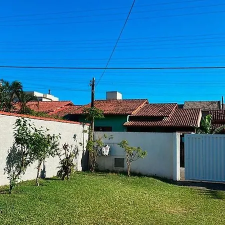 Casa Nos Bairro Dos Ingleses Em Florianopolis, Proxima A Praia, Supermercados, Padarias E Farmacias. Exterior photo