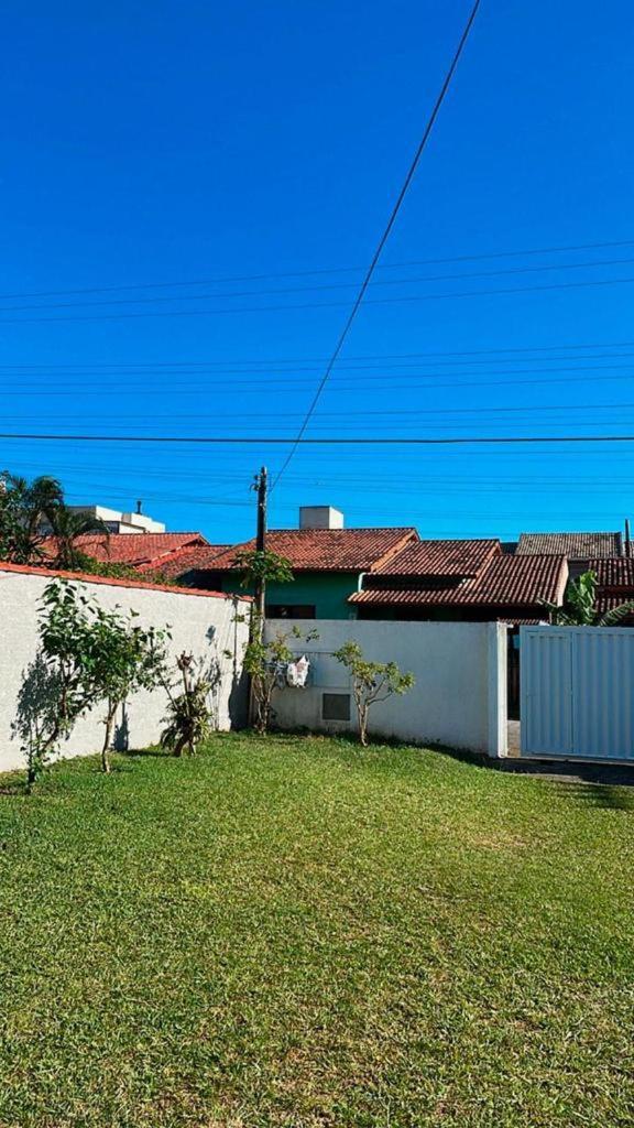 Casa Nos Bairro Dos Ingleses Em Florianopolis, Proxima A Praia, Supermercados, Padarias E Farmacias. Florianopolis