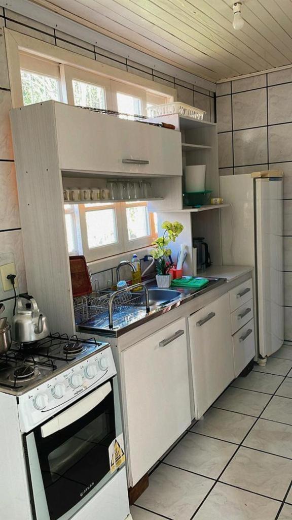 Casa Nos Bairro Dos Ingleses Em Florianopolis, Proxima A Praia, Supermercados, Padarias E Farmacias. *