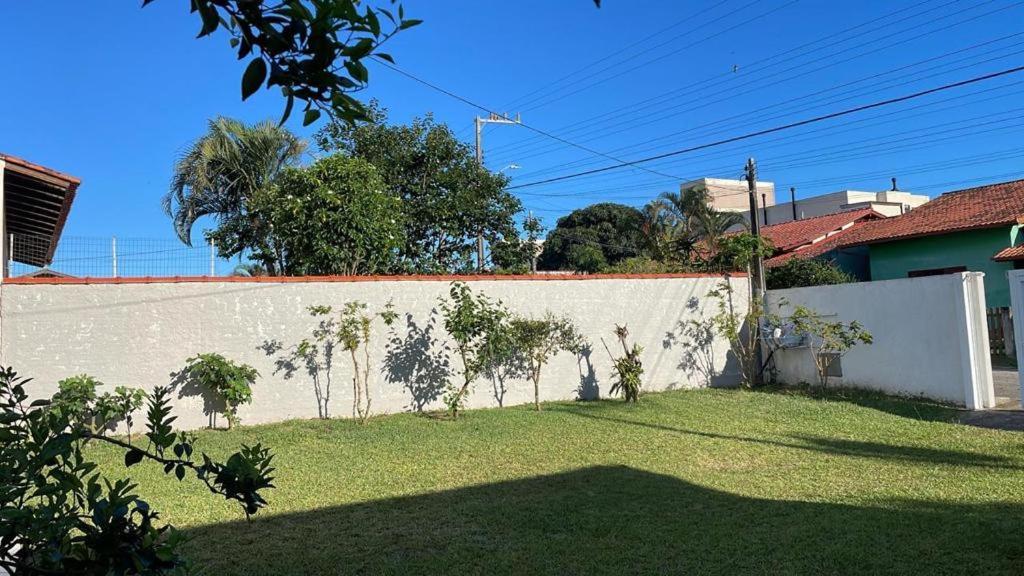 Casa Nos Bairro Dos Ingleses Em Florianopolis, Proxima A Praia, Supermercados, Padarias E Farmacias.